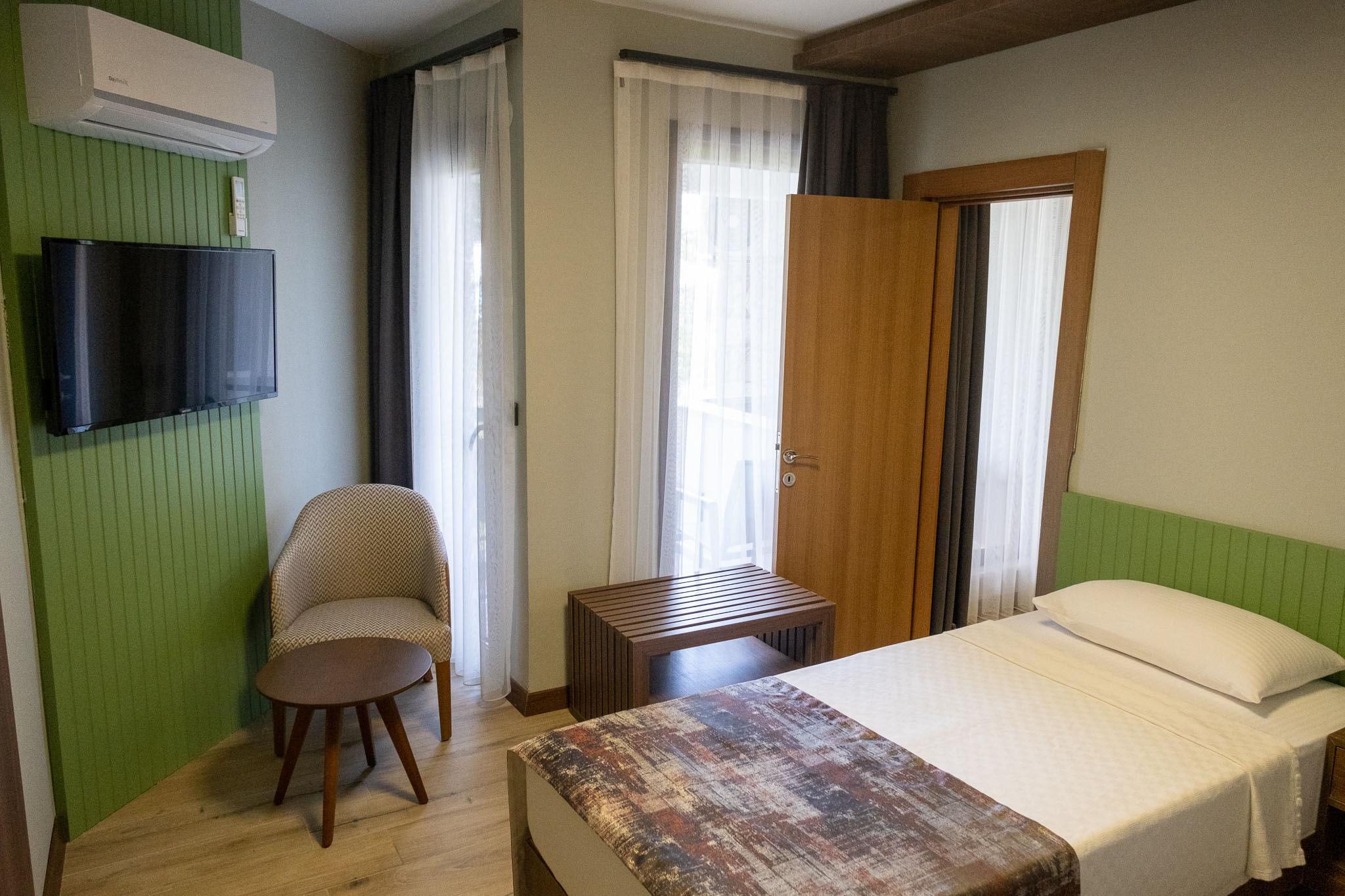 Deluxe Family Room with Balcony