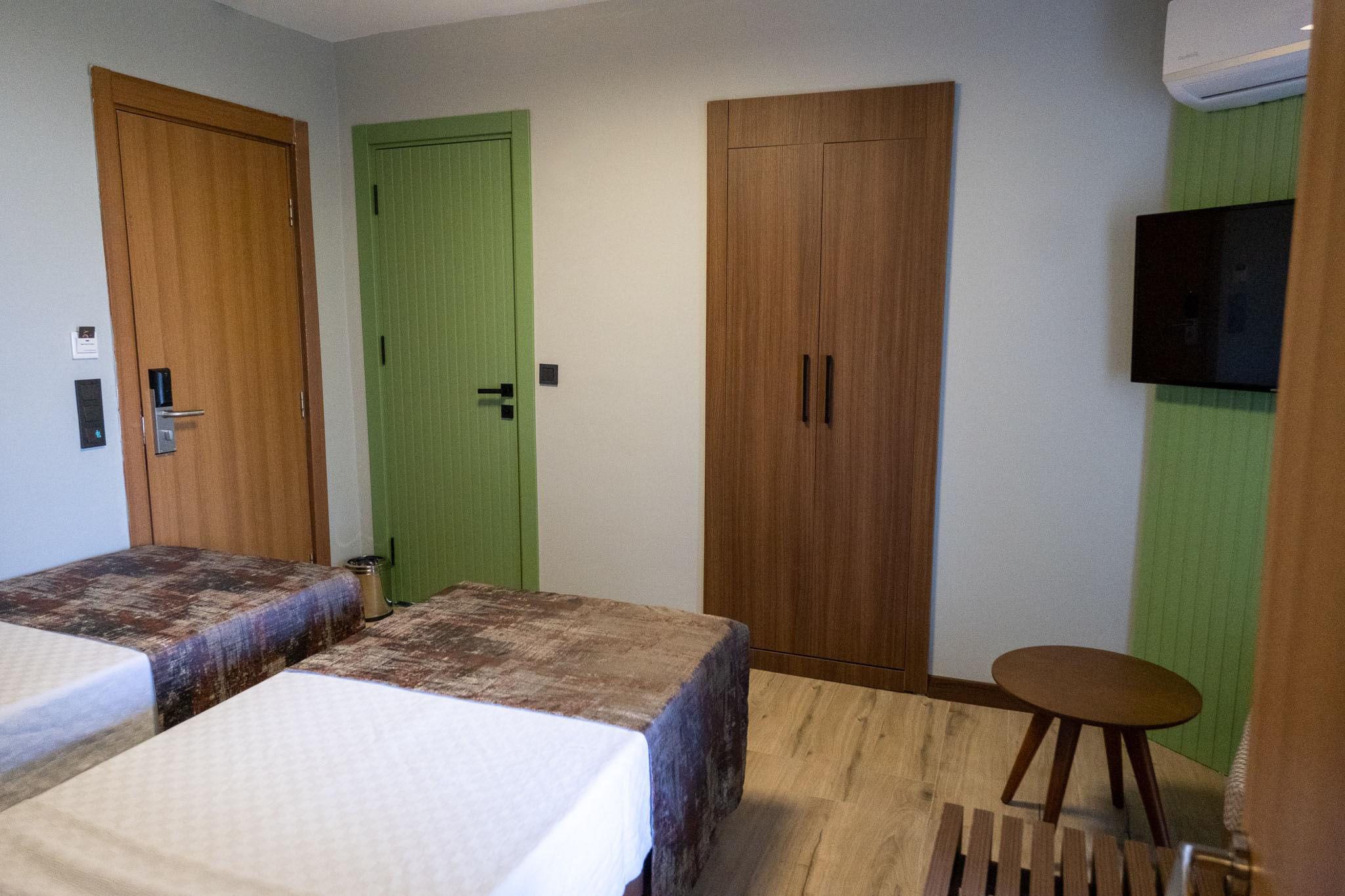 Deluxe Family Room with Balcony