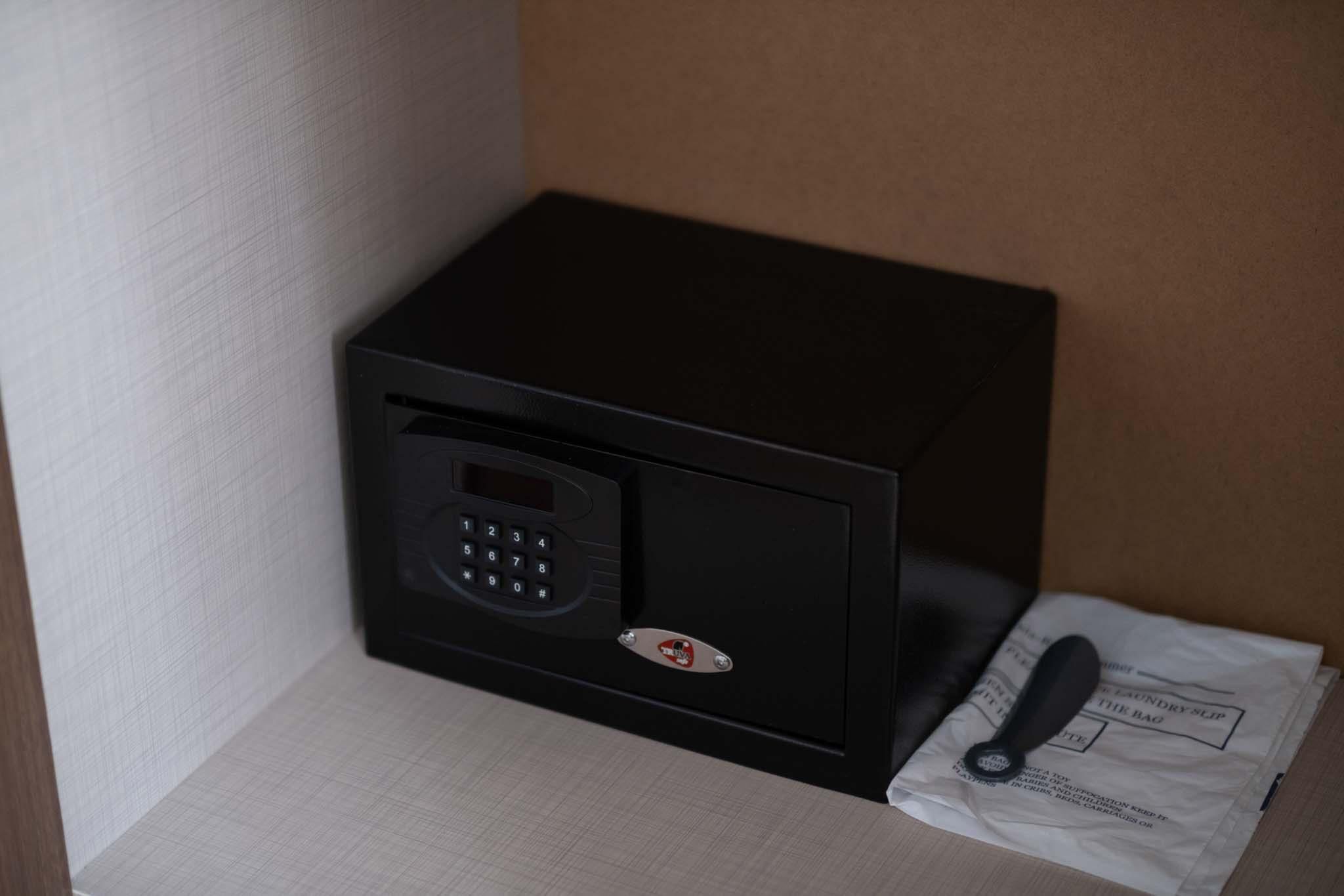 Deluxe Room with Balcony